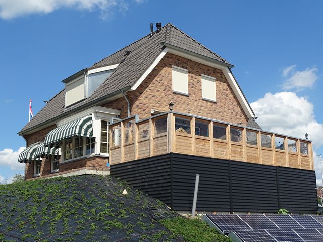 Terrasscherm van hout